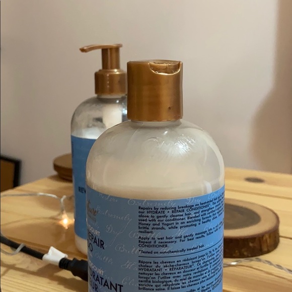 Shea Moisture Shampoo and Conditioner - Picture 2 of 6